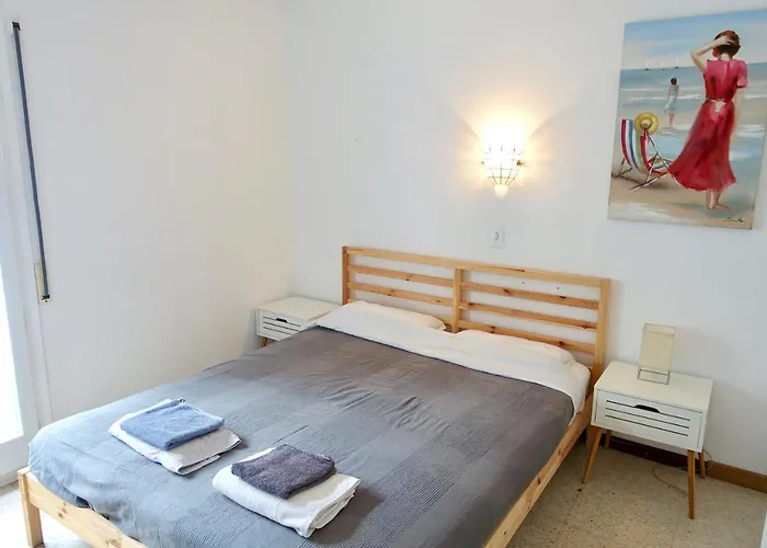 Apartment By The And Train Station